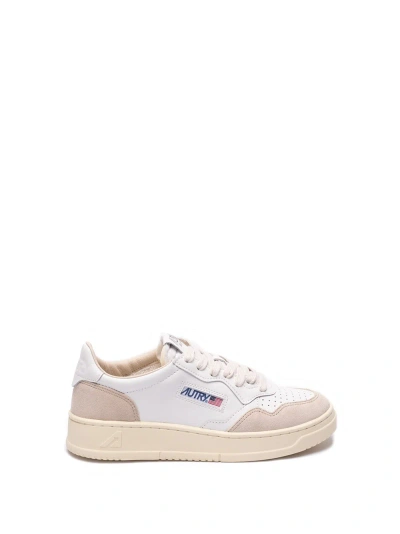 Autry `medalist` Low-top Sneakers In White
