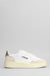 Autry Medalist Low Sneakers In White