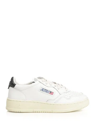 AUTRY MEDALIST LOW SNEAKERS WHITE