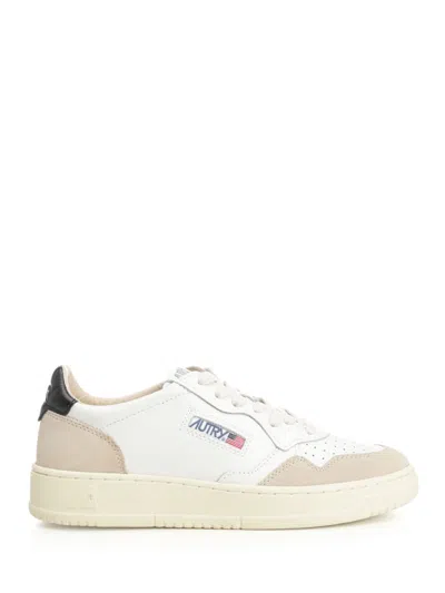 AUTRY MEDALIST LOW SNEAKERS WHITE