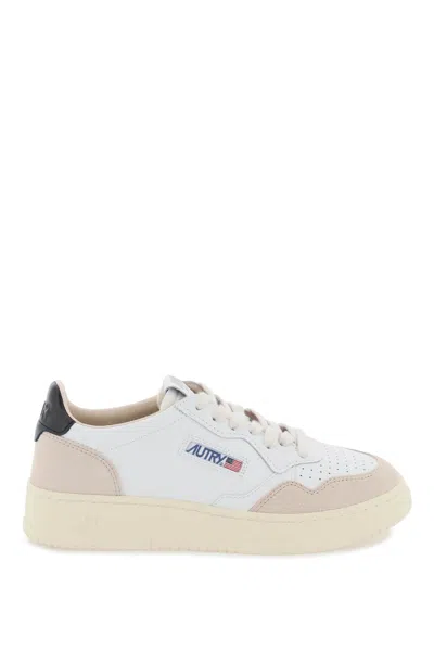 AUTRY MEDALIST LOW LEATHER SNEAKERS