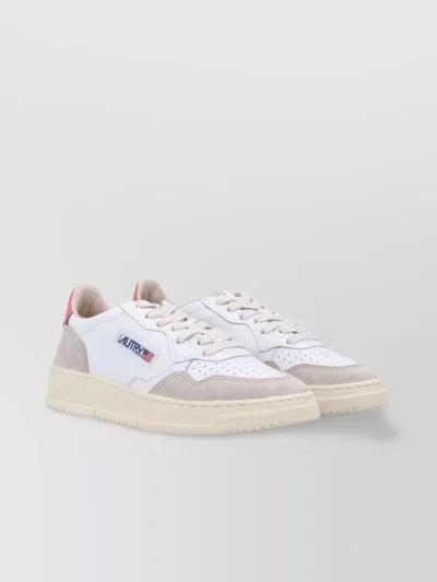 Autry Medalist Low Sneakers With Contrast Heel Tab