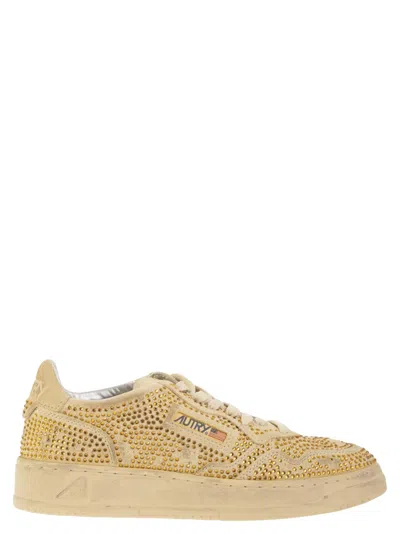 AUTRY AUTRY MEDALIST LOW SUEDE TRAINERS WITH RHINESTONES