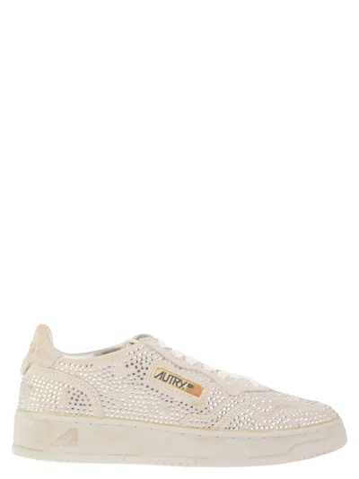 AUTRY AUTRY MEDALIST LOW SUEDE TRAINERS WITH RHINESTONES