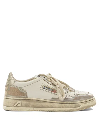Autry "medalist Low Super Vintage" Low Top Sneakers In Neutral
