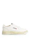 Autry Medalist Low Super Vintage Sneaker In White