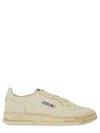 Autry 'medalist Low' White Low Sneakers With Logo Detail