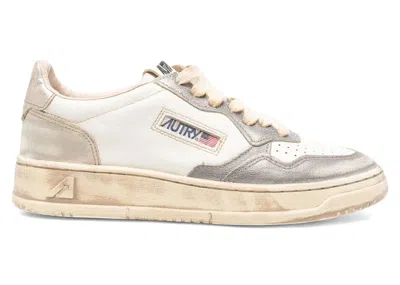 Pre-owned Autry Medalist Low Super Vintage (women's) Sneakers In White/old Silver/platinum