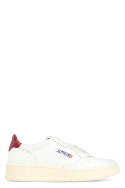 Autry Medalist Low-top Sneakers In White