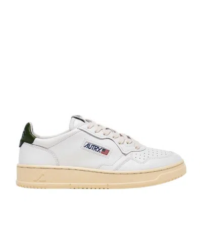 Autry Medalist Low-top Sneakers In White