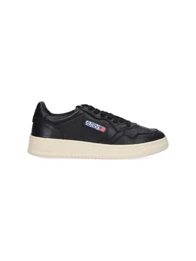 AUTRY "MEDALIST" LOW-TOP SNEAKERS