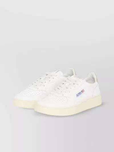 Autry Medalist Low-top Sneakers Gold-tone Heel