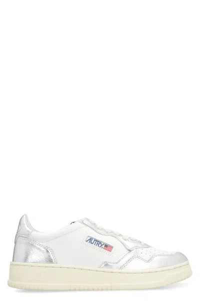 Autry Medalist Low-top Sneakers In Leat Leat Wht Silver