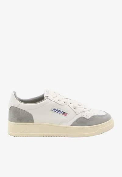 Autry Medalist Low-top Sneakers In White