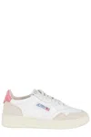 Autry Medalist Low Model Sneakers Featuring Suede Inserts And Logo Accents In White
