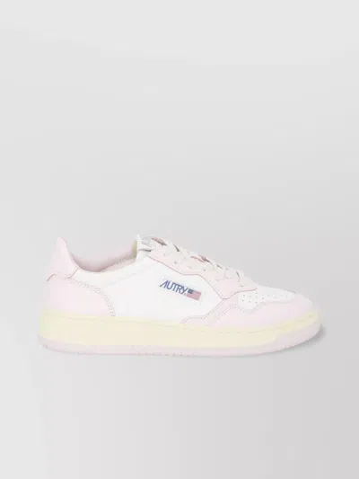 Autry Medalist Low Top Sneakers In White