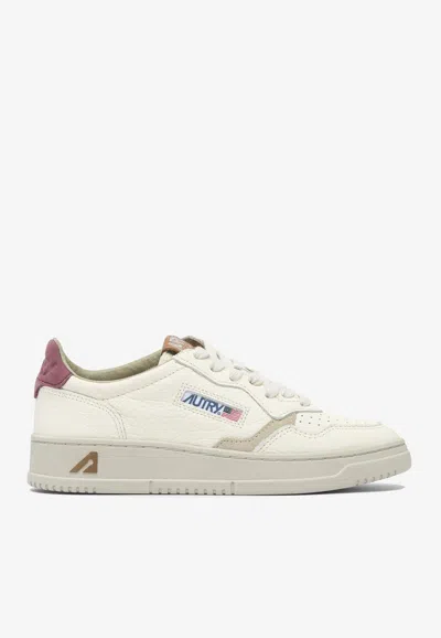 Autry Medalist Low-top Sneakers In White