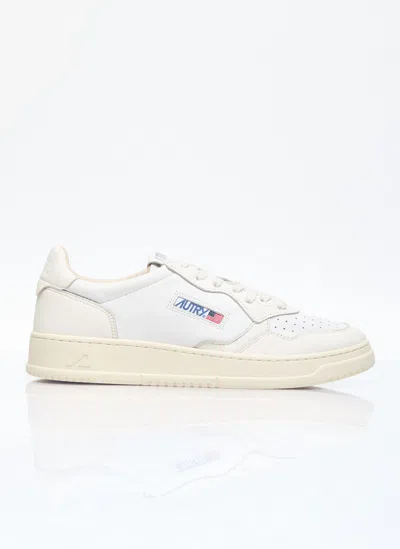 Autry Logo-patch Low-top Sneakers In White