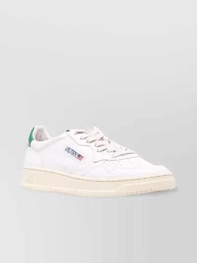 Autry Medalist Low-top Sneakers With Contrast Heel Tab In White
