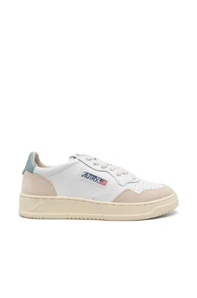 Autry Medalist Low-top Sneakers With Perforated Toe In White