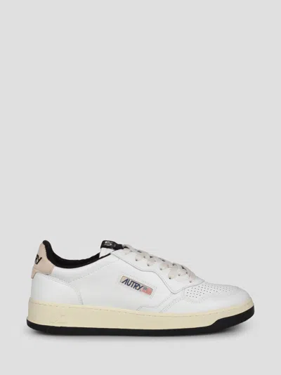 Autry Medalist Low Virgin Sponge Sneakers Sneakers White