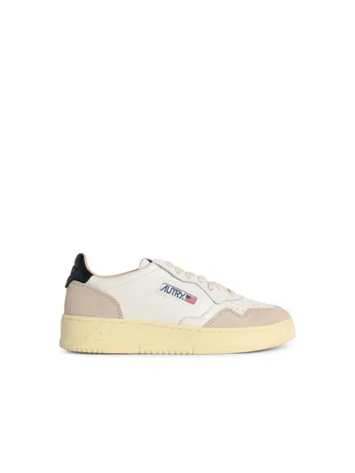 Autry 'medalist Low' White Lear Sneakers In Animal Print