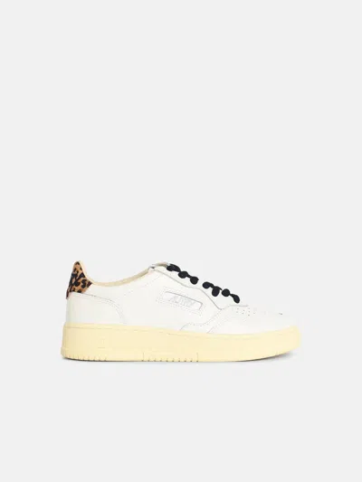 Autry 'medalist Low' White Leather Sneakers