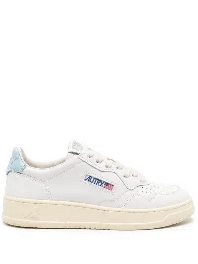 Autry Medalist Low Wom - Leat/leat Shoes In Ll64 Wht/str Blue