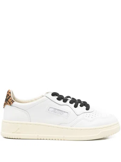 Autry Medalist Low Woman Lea/polace In White