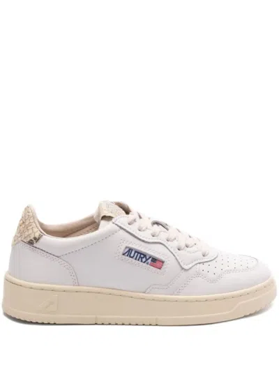 Autry Medalist Low Woman Sneakers By