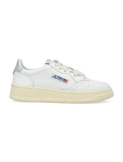 Autry Medalist Low Woman Sneakers In Multi