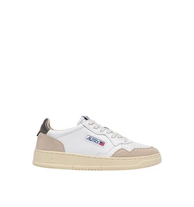 Autry Medalist Lowleat Suede Wht Morel In Gold