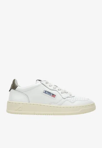 Autry Medalist Low-top Sneakers In Leather In White