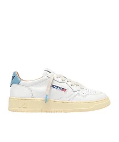 Autry Medalist Low-top Sneakers In White
