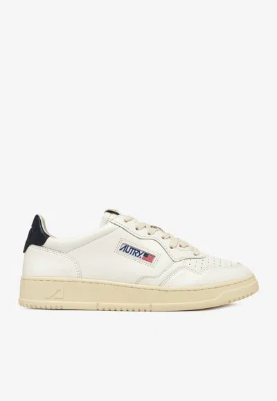 Autry Medalist Low-top Trainers In White