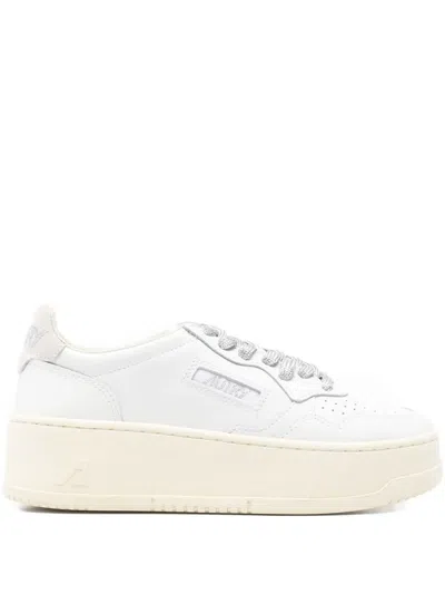 Autry Medialist Low Sneakers Leather Contrast Heel In White