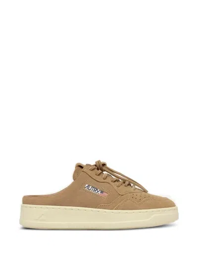 Autry Medalist Mule Sneakers In Neutral