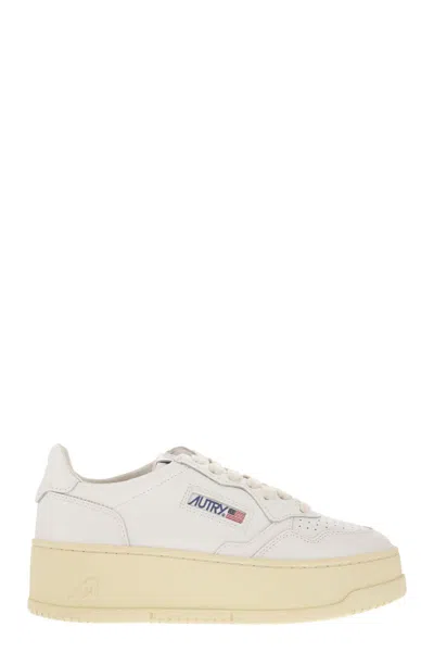 Autry Medalist Platform - Leather Trainers In White