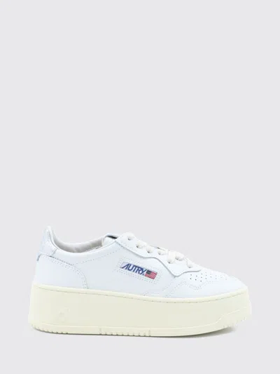 Autry Medalist Platform Low Sneakers In Leather With Perforated Toe And Cut-out Logo In White