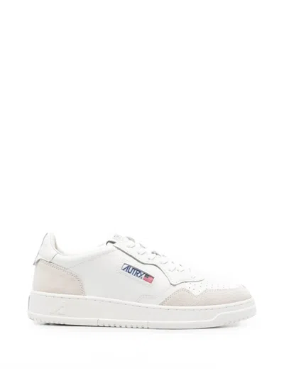 Autry Medialist Low Sneakers In White