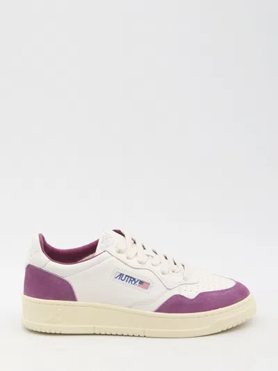 Autry Medalist Sneakers In White