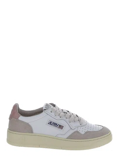 Autry Medalist Sneakers In White