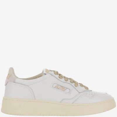 Autry Medalist Sneakers In White