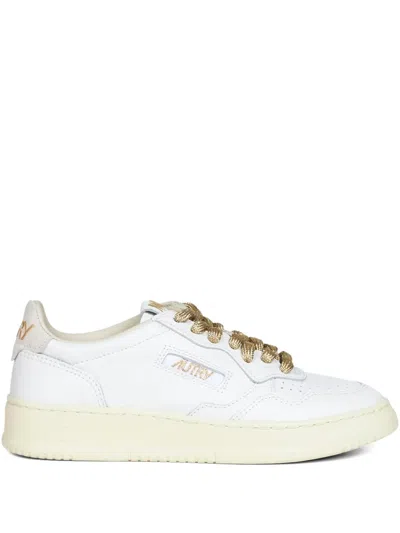 Autry Medalist Sneakers In White