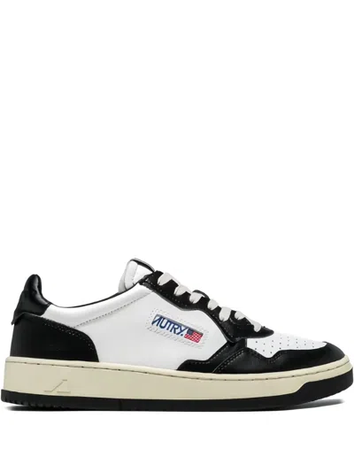 Autry Medalist Sneakers In Black