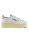 Autry Medalist Sneakers In White