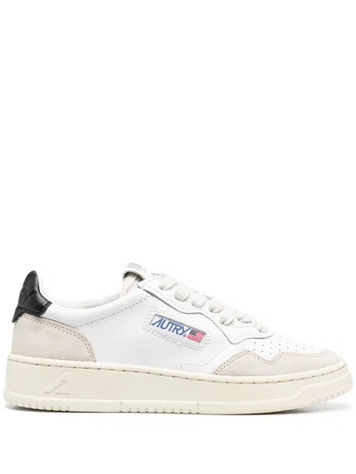 Autry Sneakers Medalist Low In Leather And Suede White And Blue Color.