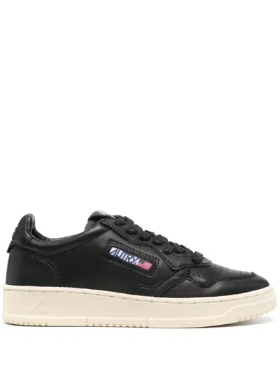 Autry Medalist Low Leather Sneakers Black In Nero