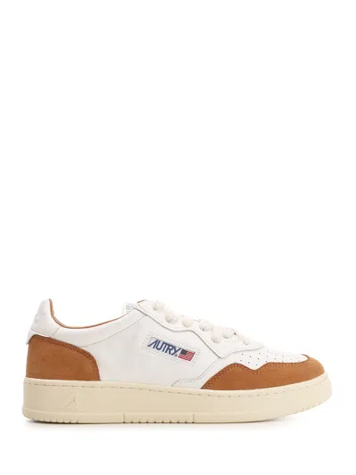 Autry Medalist Sneakers In Leather And Suede In White