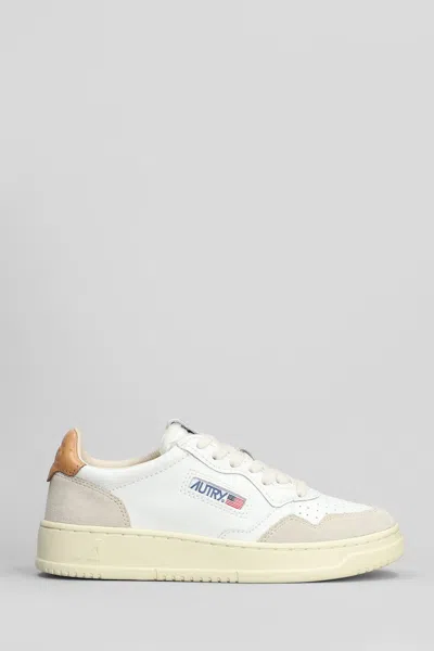 Autry Medalist Sneakers In White Suede And Leather